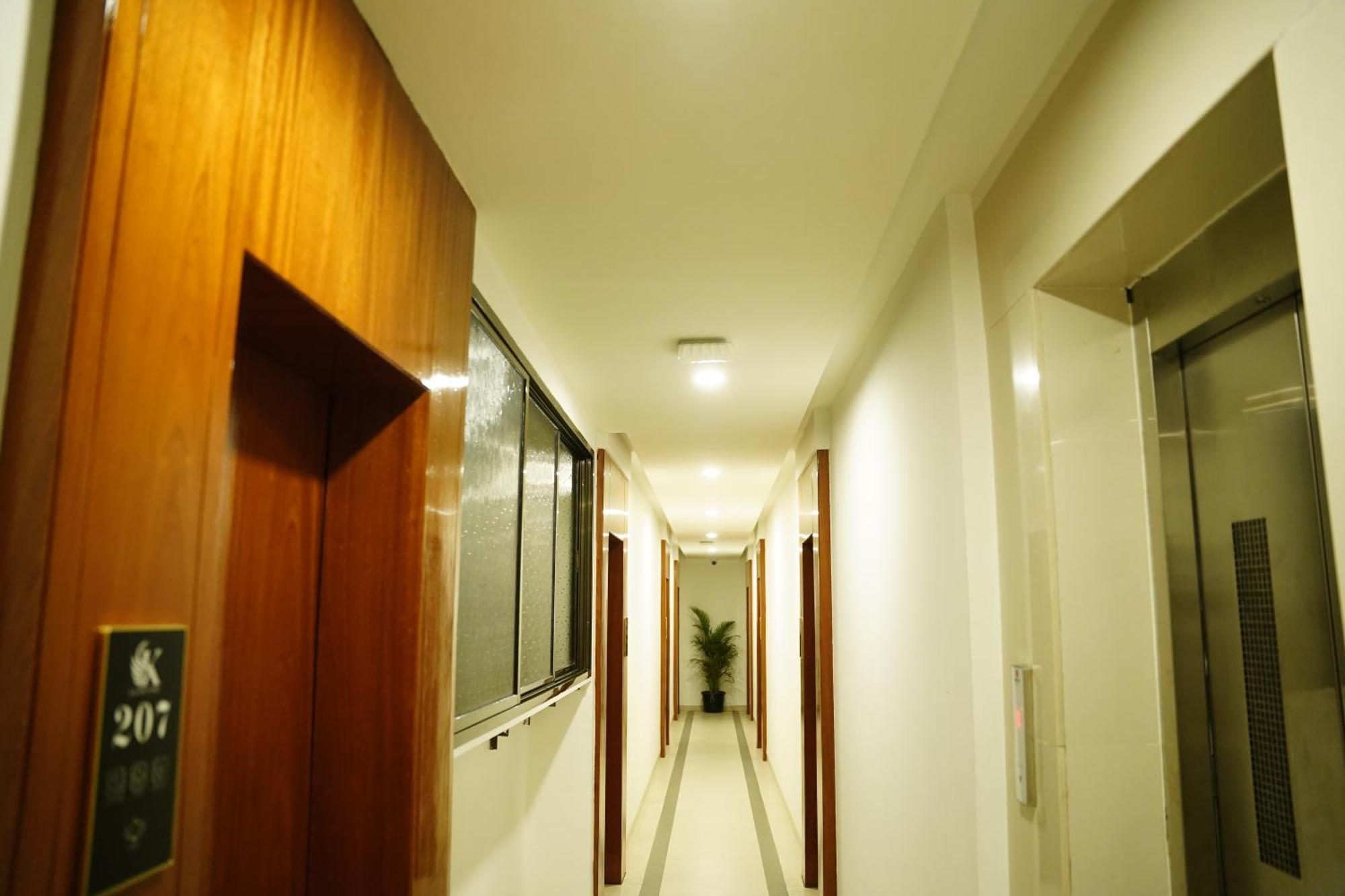Hotel Sai Krishna Shirdi Esterno foto