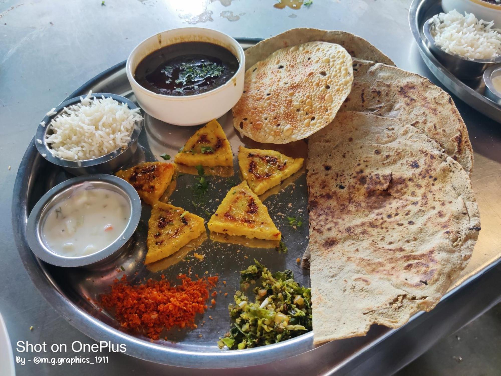 Hotel Sai Krishna Shirdi Esterno foto
